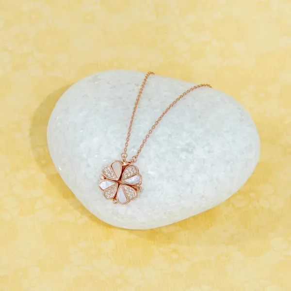 Gold_Heart_Clover_Necklace_For_Women